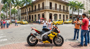 Lee más sobre el artículo Lubricantes ENI en Cali: la ingeniería italiana que está transformando el rendimiento de los motores